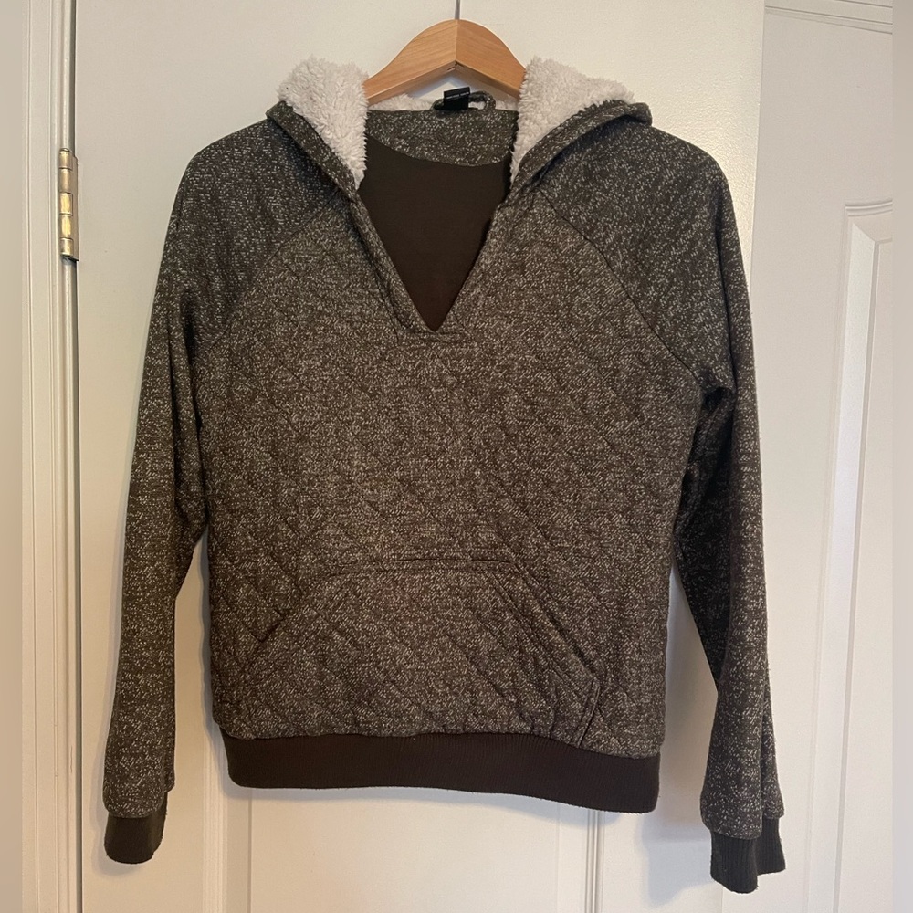 Rue 21 Quilted/Hooded Pull Over with Faux Fur